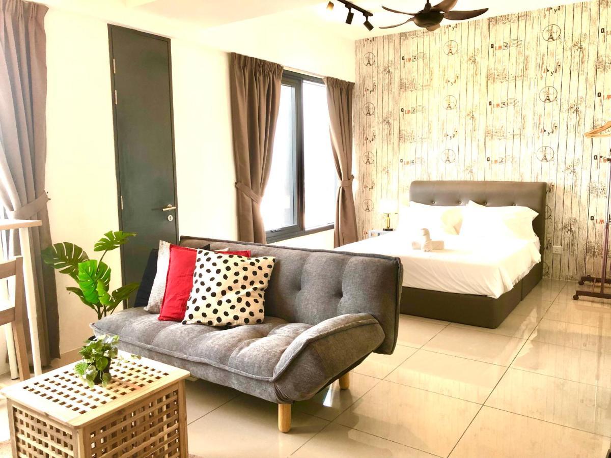 Tropicana 218 Macalister Netflix Unit By Blue Sky Holidays George Town Esterno foto