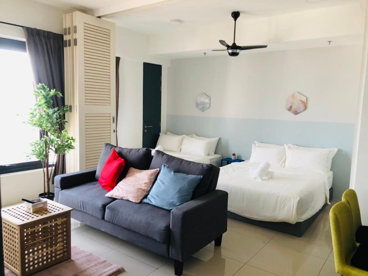 Tropicana 218 Macalister Netflix Unit By Blue Sky Holidays George Town Esterno foto