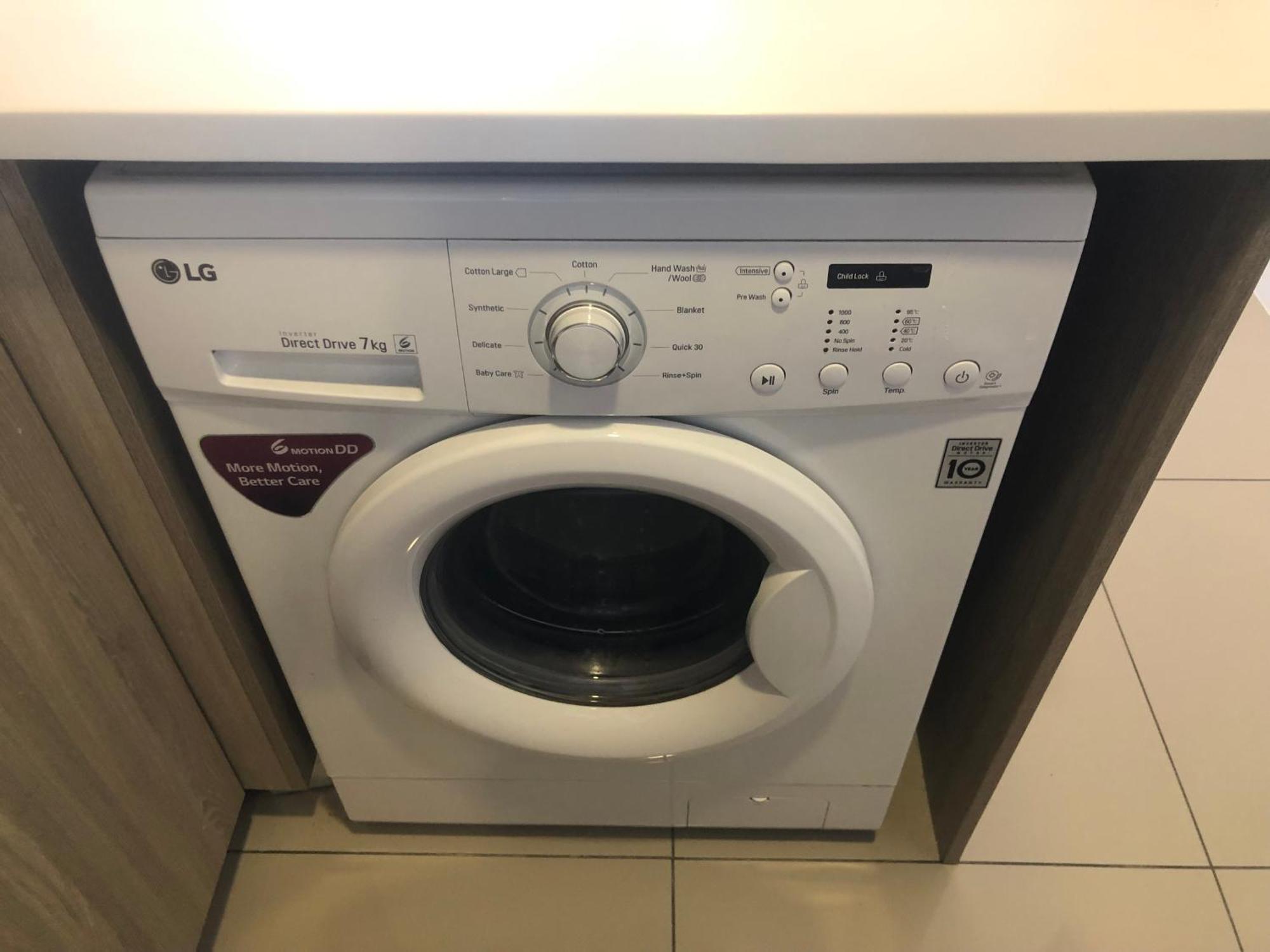 Tropicana 218 Macalister Netflix Unit By Blue Sky Holidays George Town Esterno foto