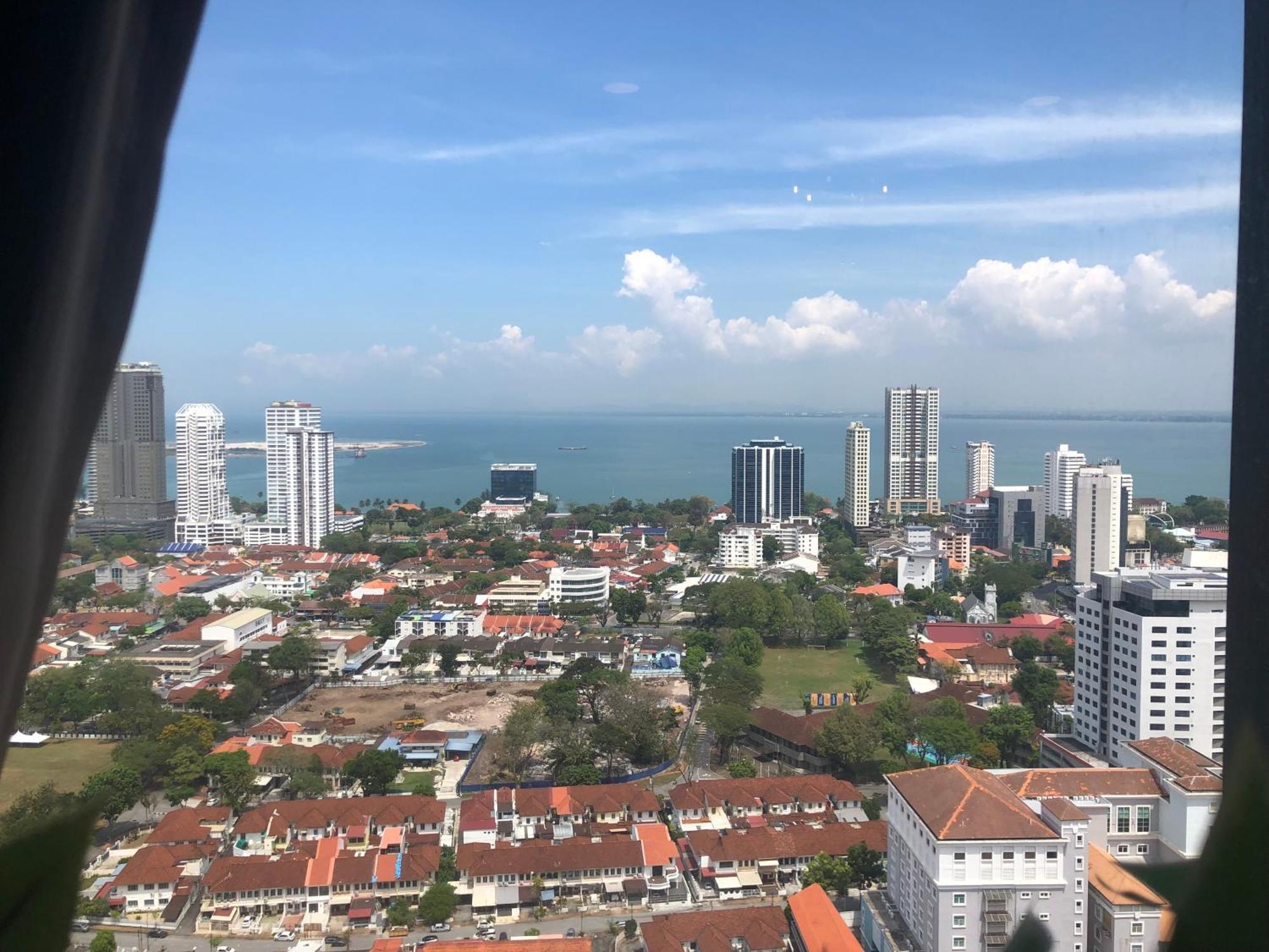 Tropicana 218 Macalister Netflix Unit By Blue Sky Holidays George Town Esterno foto