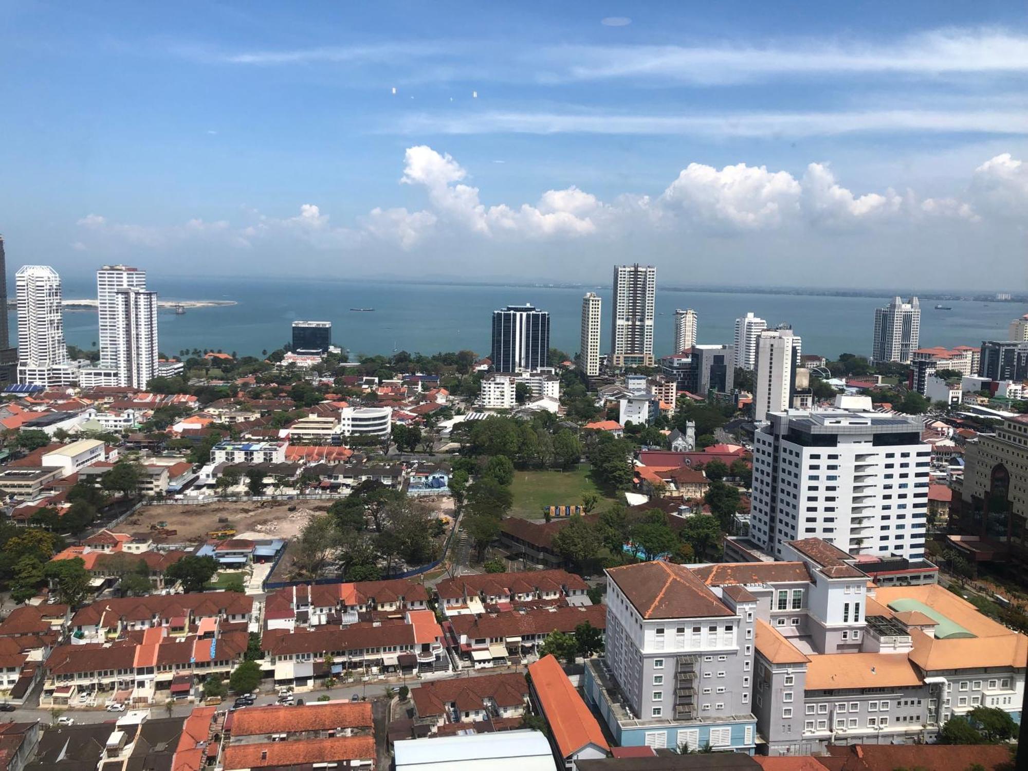 Tropicana 218 Macalister Netflix Unit By Blue Sky Holidays George Town Esterno foto