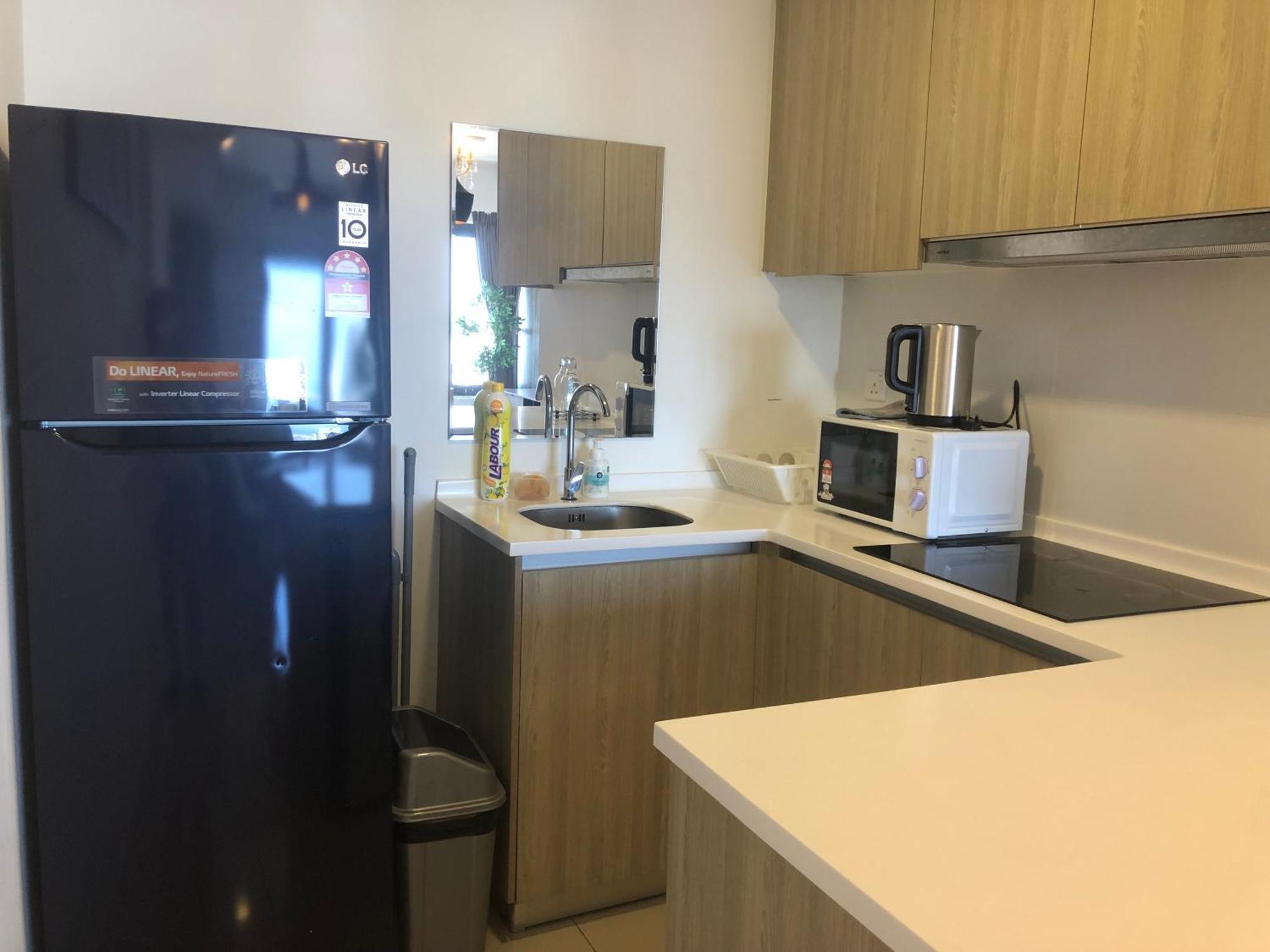Tropicana 218 Macalister Netflix Unit By Blue Sky Holidays George Town Esterno foto