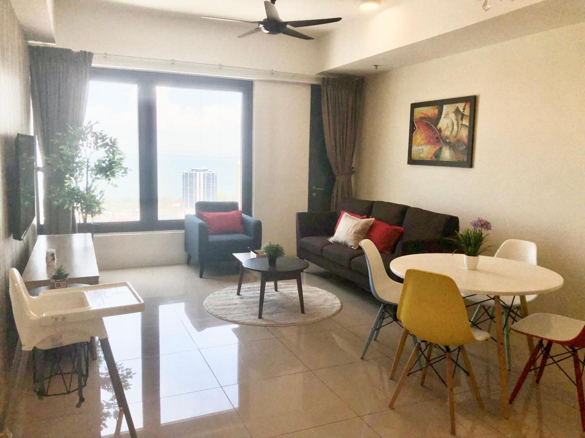 Tropicana 218 Macalister Netflix Unit By Blue Sky Holidays George Town Esterno foto